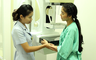 เครื่องเอ็กซเรย์เต้านมระบบดิจิตอล (Digital Mammogram)